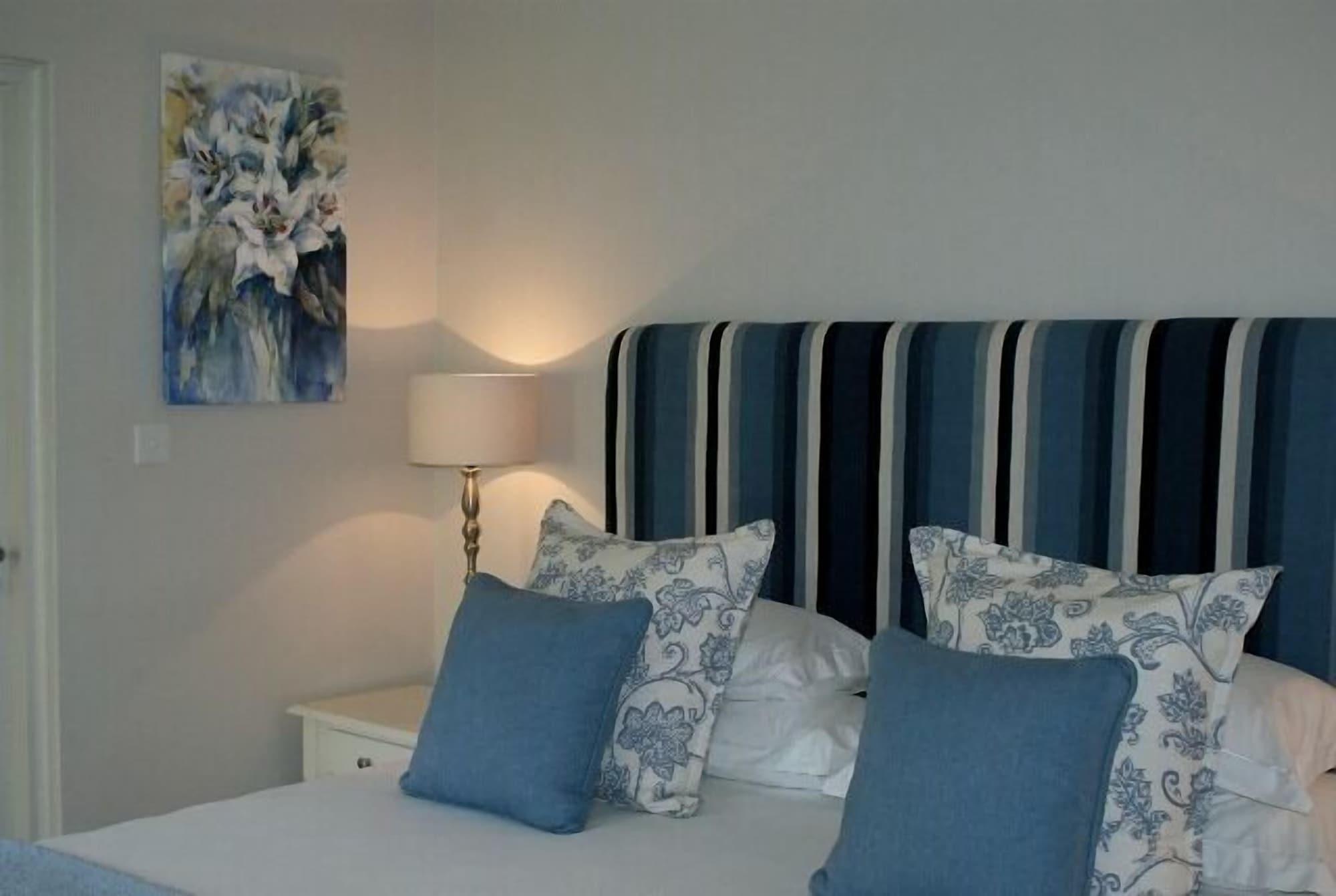 Kingsmead Guest House Хараре Экстерьер фото